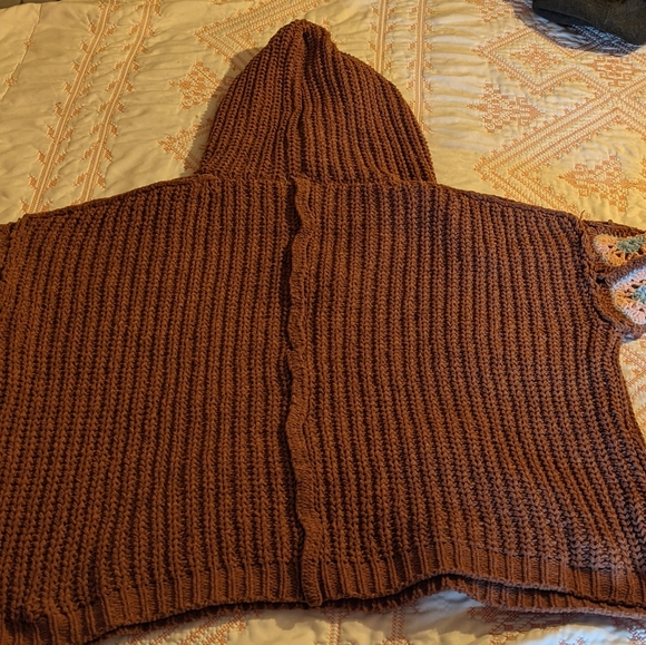 Women's Sweater - Picture 3 of 5